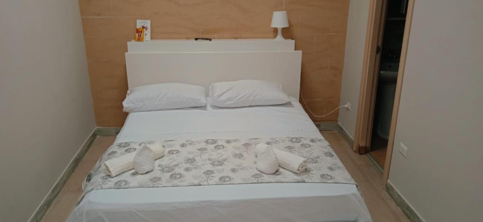 Bunker Degli Inventori Hotel Foggia Bagian luar foto
