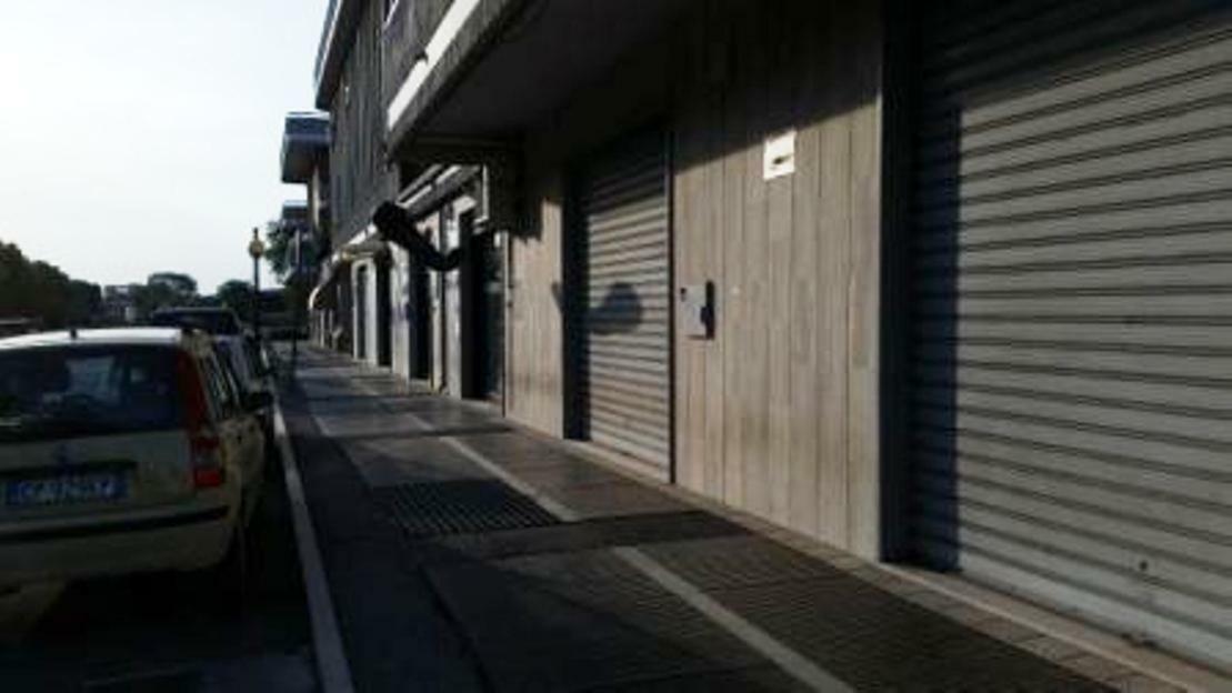 Bunker Degli Inventori Hotel Foggia Bagian luar foto